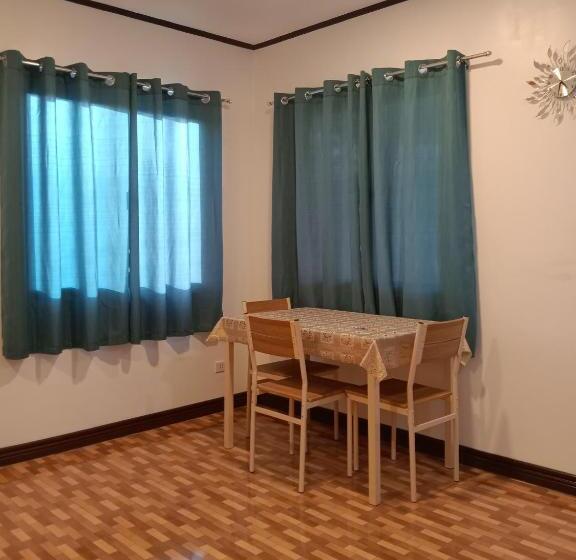 פנסיון Fn C Guest House