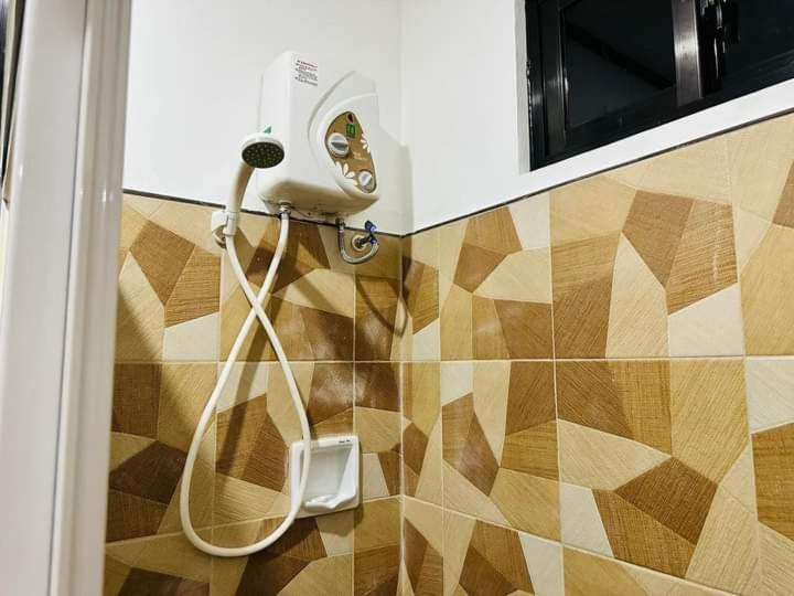 פנסיון Fn C Guest House