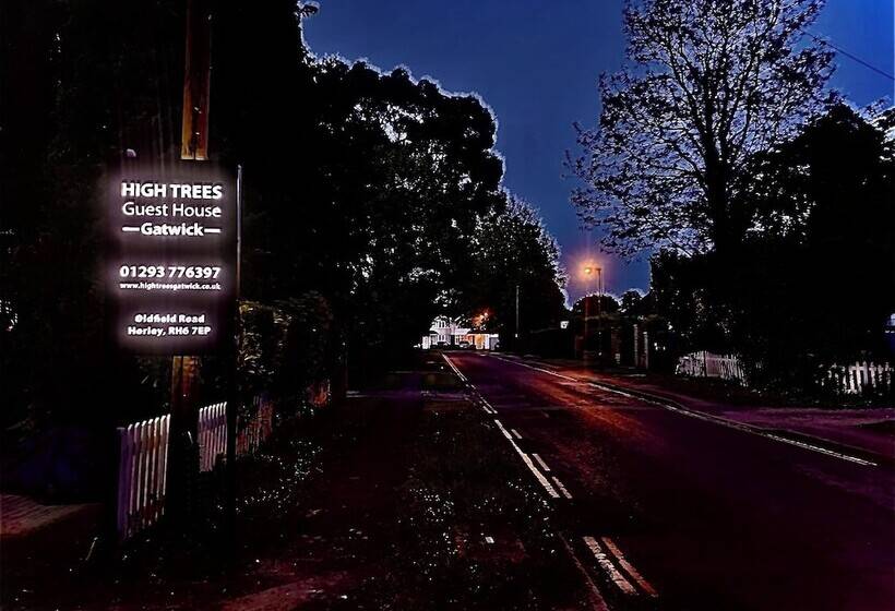 Пансион High Trees Guest House Gatwick