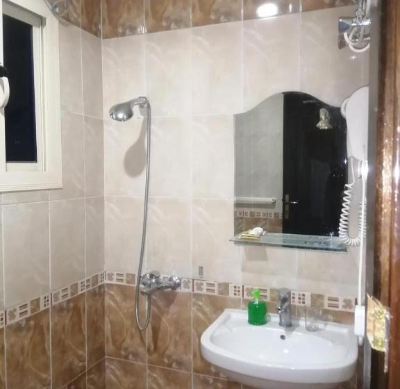 فندق قيروان المشاعر