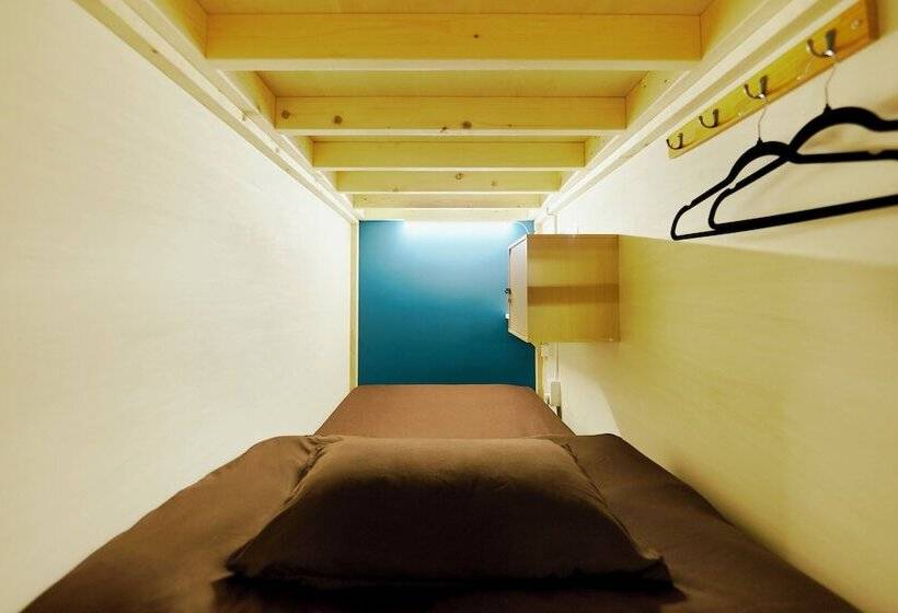 הוסטל Akasaka Guesthouse Hive