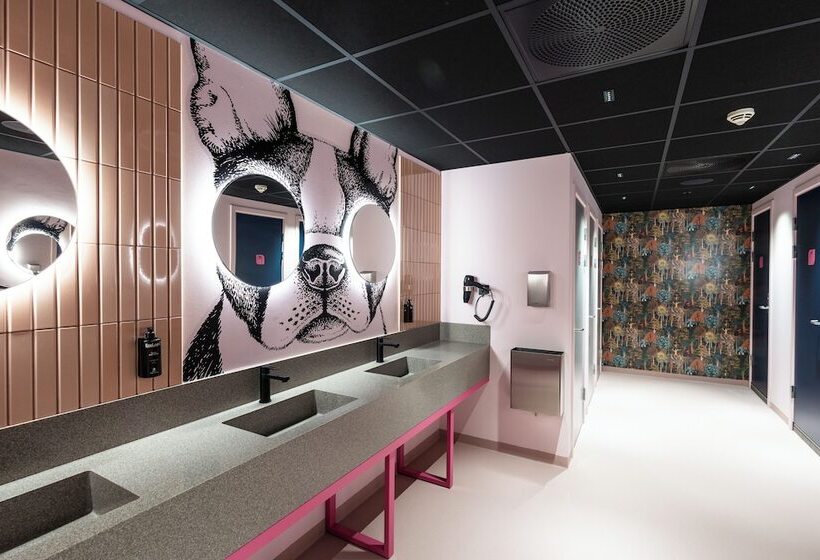 هاستل Bunks At Rode