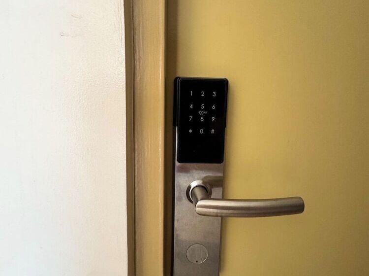 Almond Suites Cebu Powered By Cocotel