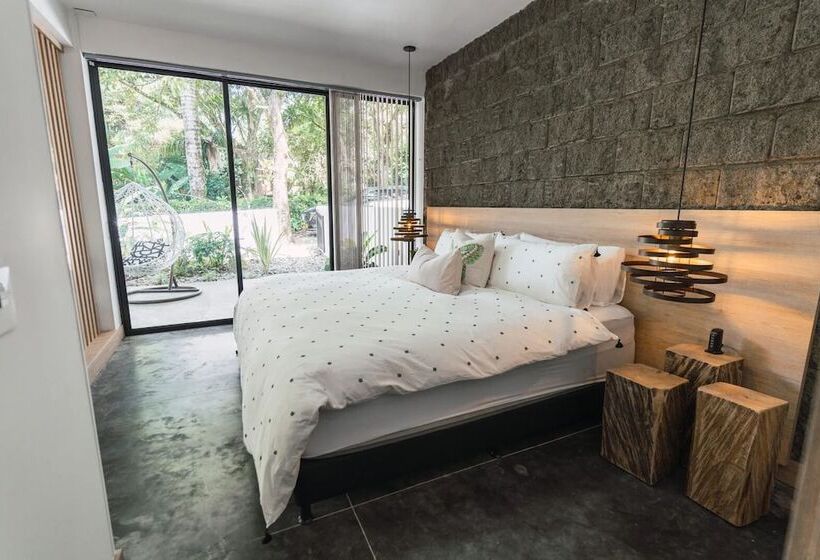 Coco House Hotel Boutique