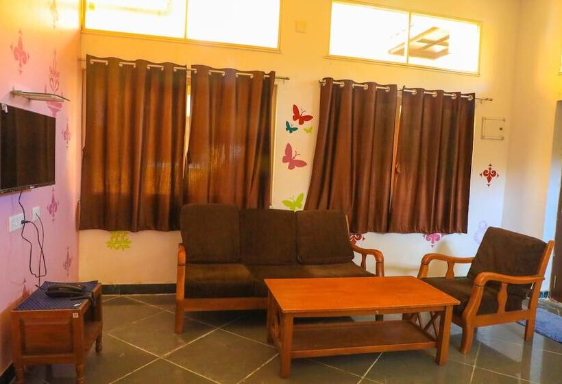 فندق Auro Wellness Castle