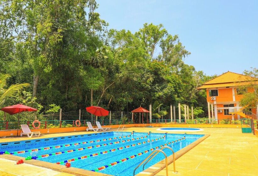 فندق Auro Wellness Castle