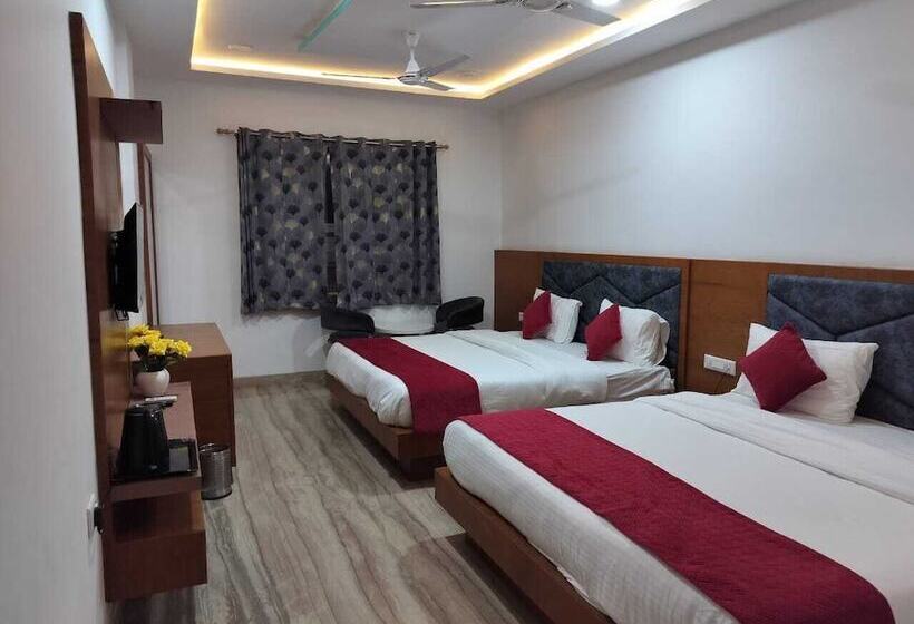 هتل Brij Palace & Restaurant