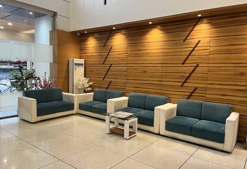 فندق Grand Darshan Vadodara