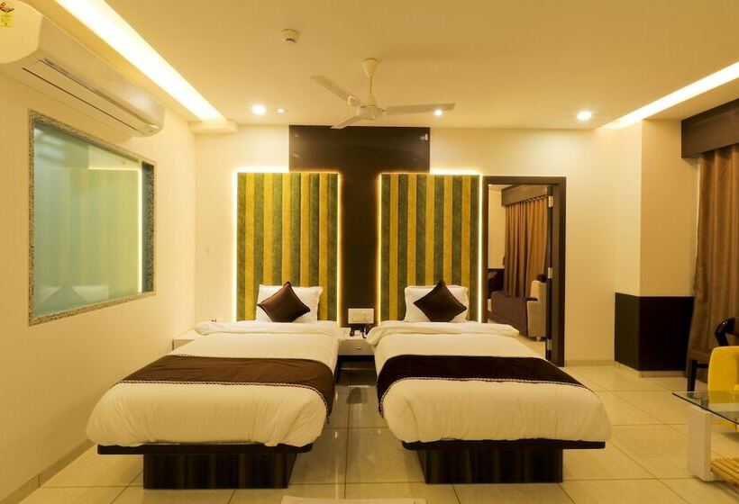 فندق Grand Darshan Vadodara