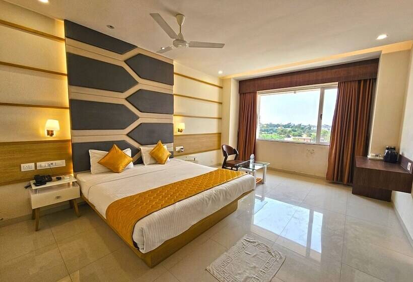 فندق Grand Darshan Vadodara