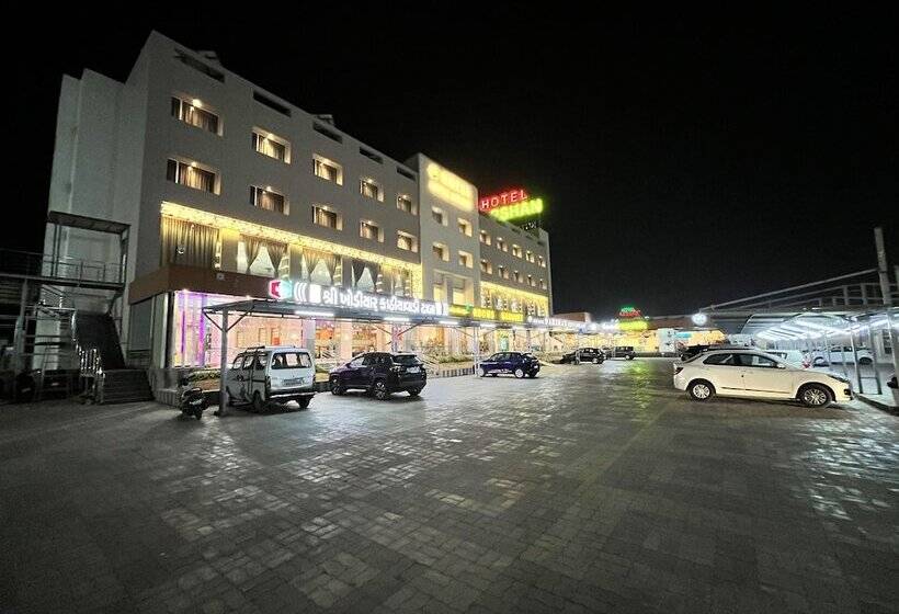 فندق Grand Darshan Vadodara