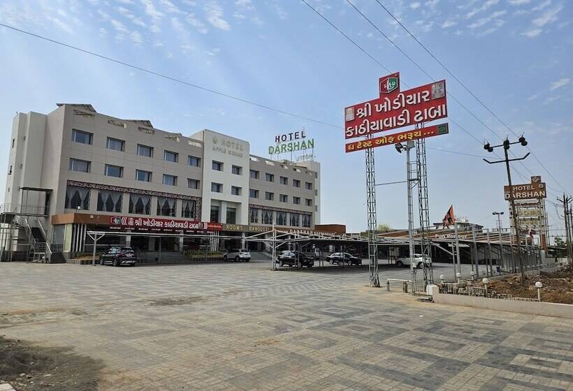 호텔 Grand Darshan Vadodara