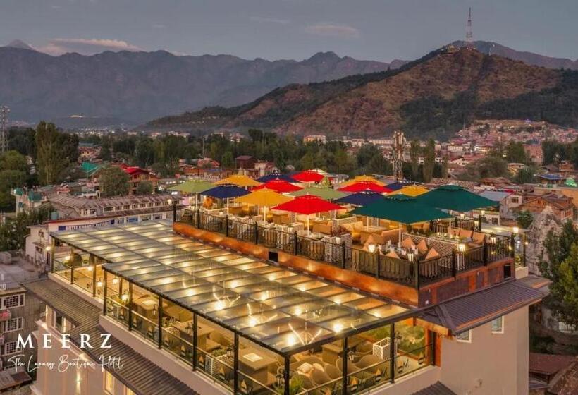 فندق Meerz , Srinagar