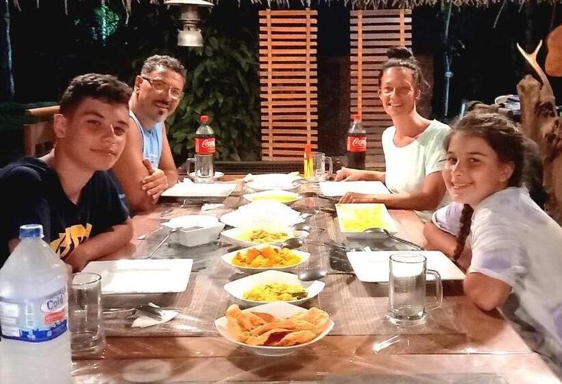 ホテル River View Safari Cottage