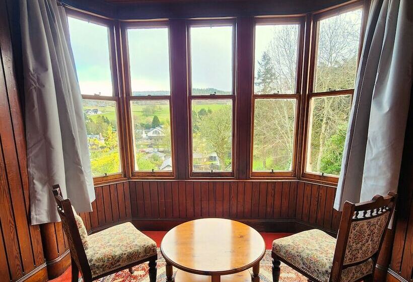 בית מלון כפרי The Retreat