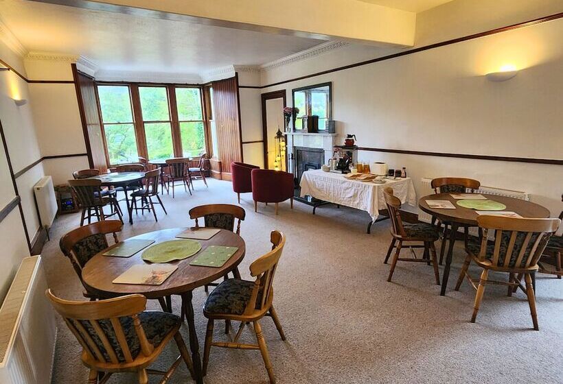 בית מלון כפרי The Retreat