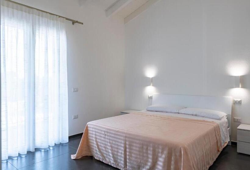 פנסיון Sa Omu Bianca 2