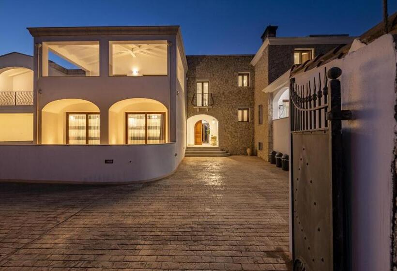 פנסיון Sa Omu Bianca 2