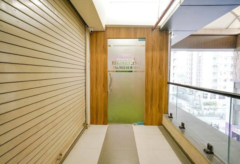 Fabhotel Royal King I