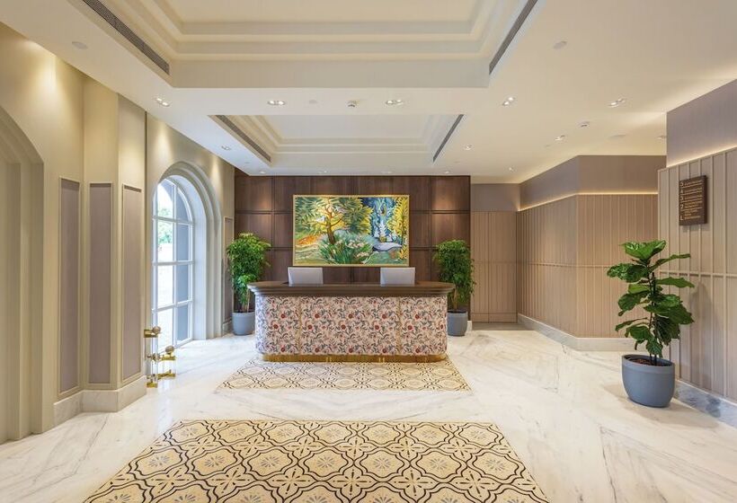 Отель Enrise By Sayaji Lonavala