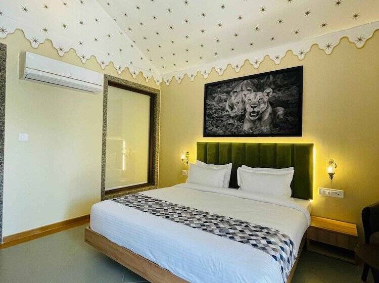 فندق Nightingales Resort