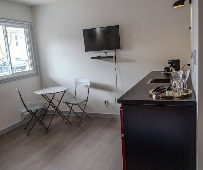 فندق Shore Vista Lodge