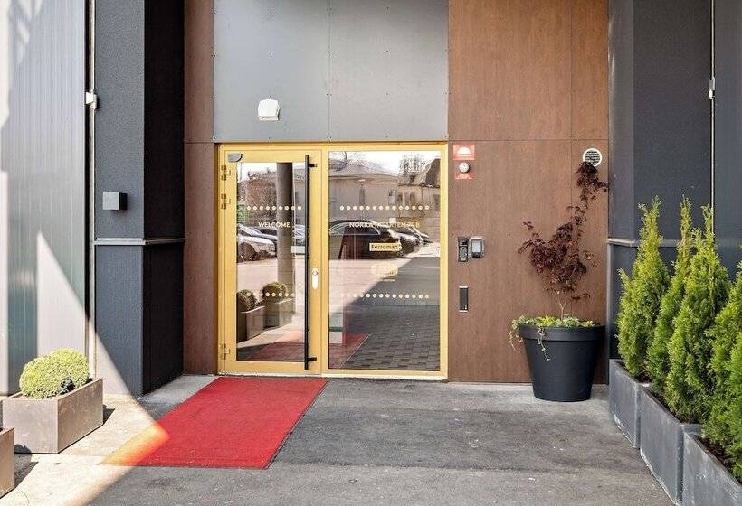 Отель Aiden By Best Western Karlstad Arena