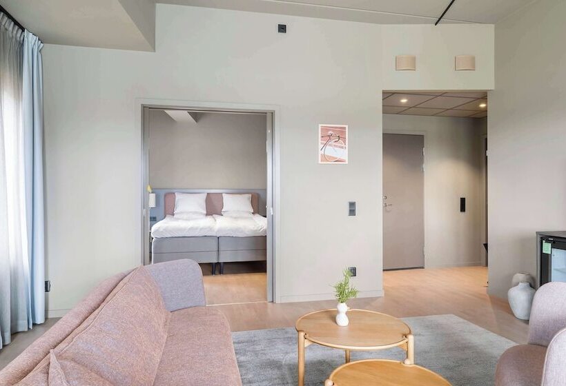 Отель Aiden By Best Western Karlstad Arena