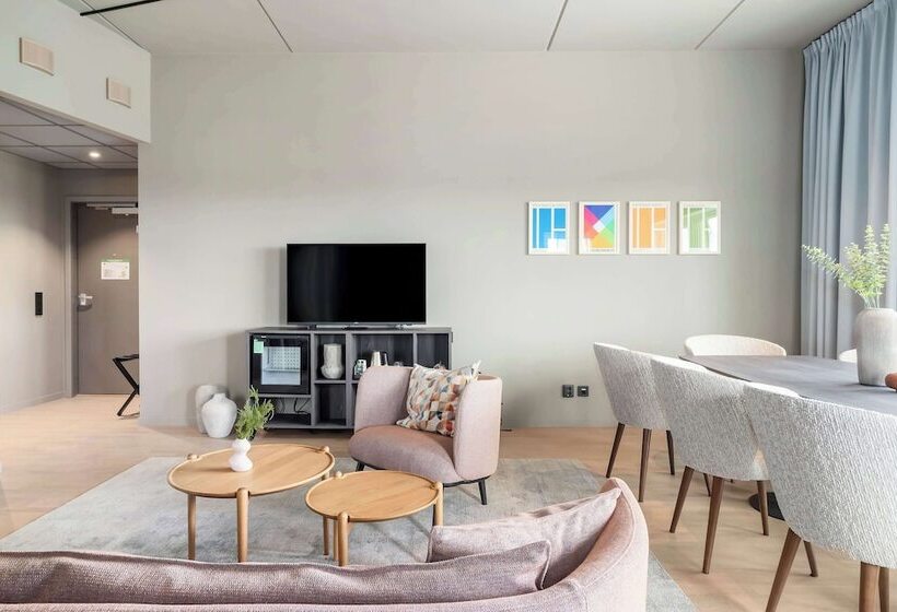 Отель Aiden By Best Western Karlstad Arena