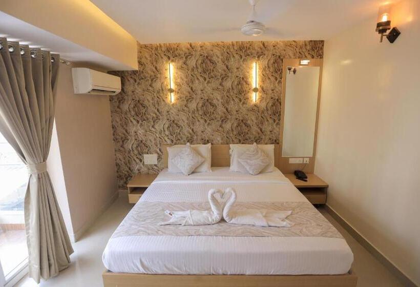 Отель Shoolin Grand