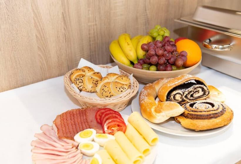 ホテル Solid Gold Garni