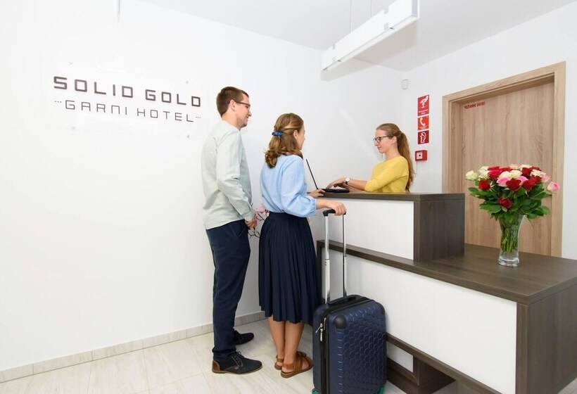 ホテル Solid Gold Garni