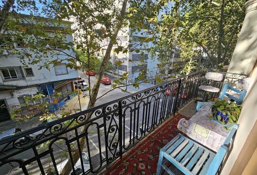 پانسیون Montevideo Hostel