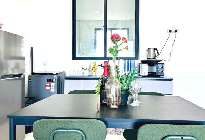 بنسيون Oyo Home 90948 Irishe Homestay Penang City Seaview