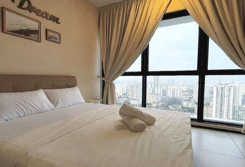 بنسيون Oyo Home 90948 Irishe Homestay Penang City Seaview