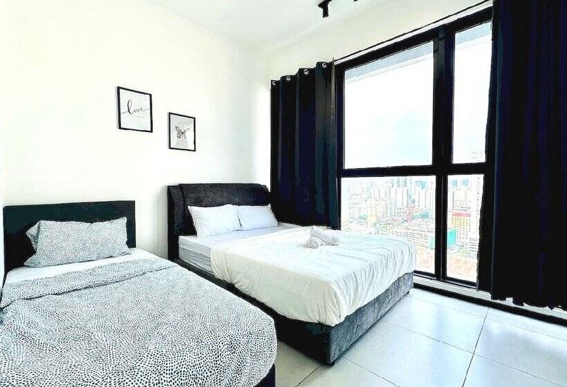 펜션 Oyo Home 90948 Irishe Homestay Penang City Seaview