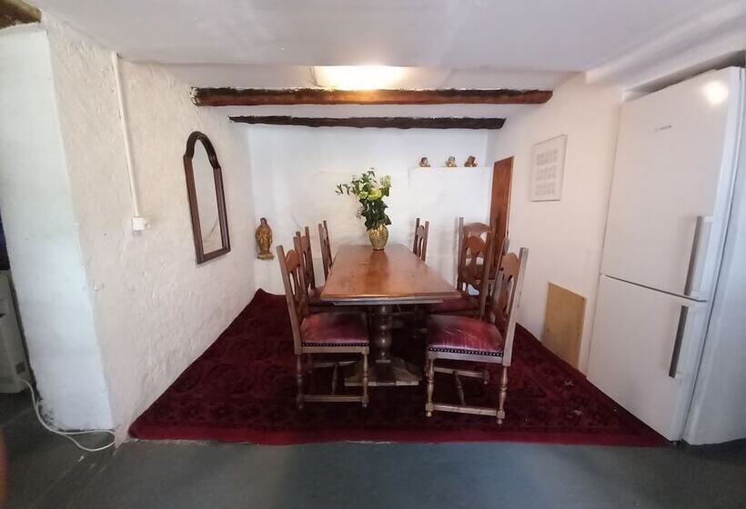 펜션 Room In Guest Room   Cavergno   Casa Coerente