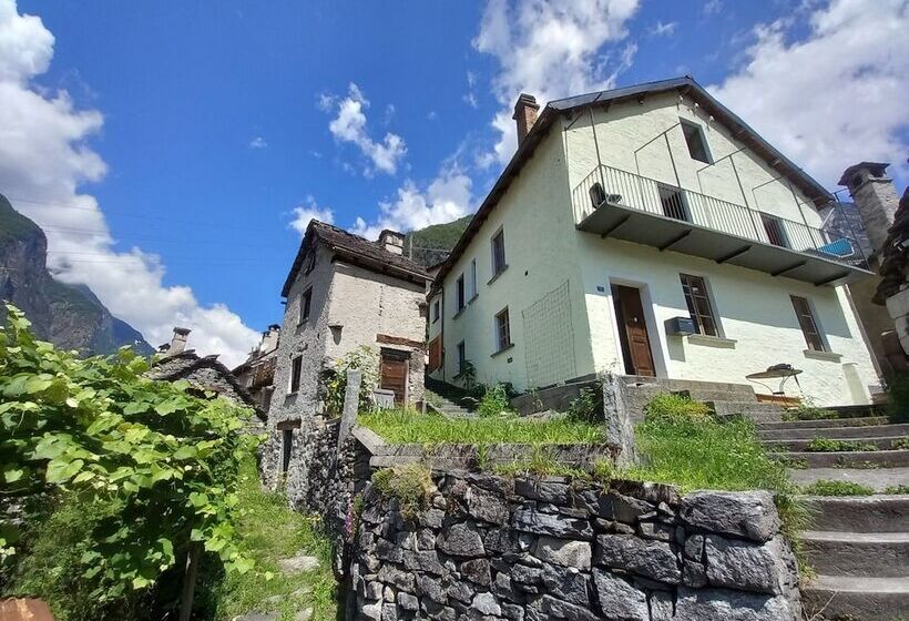 펜션 Room In Guest Room   Cavergno   Casa Coerente