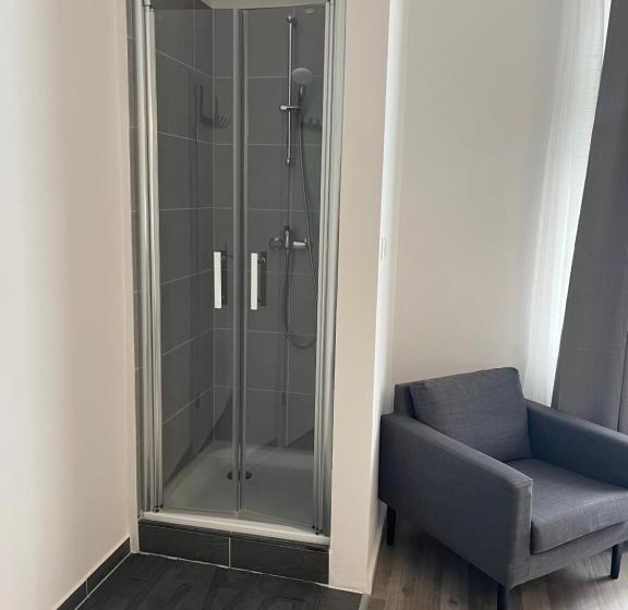 تختخواب و صبحانه King David Garden