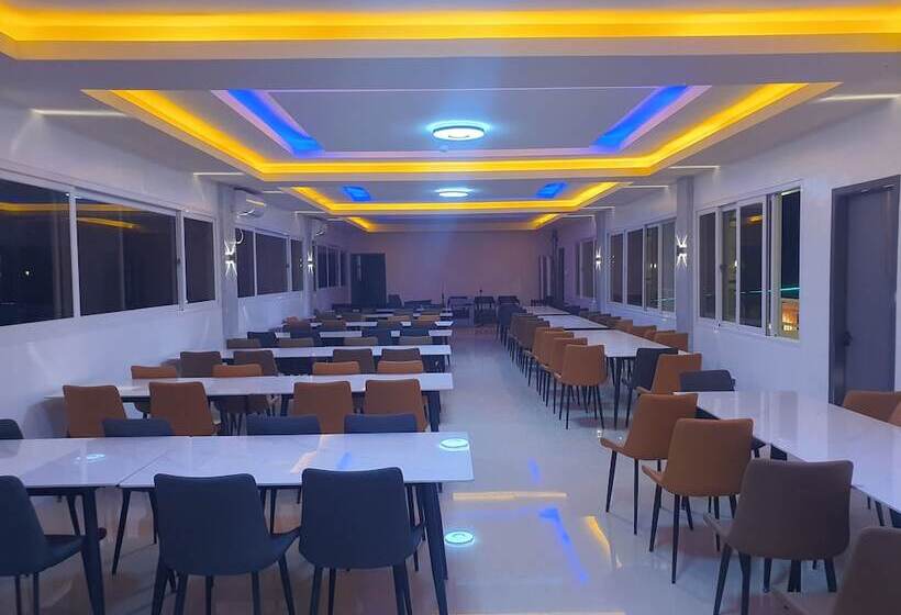 Blue Hotel And Resort