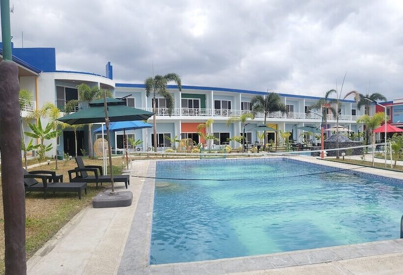 Blue Hotel And Resort