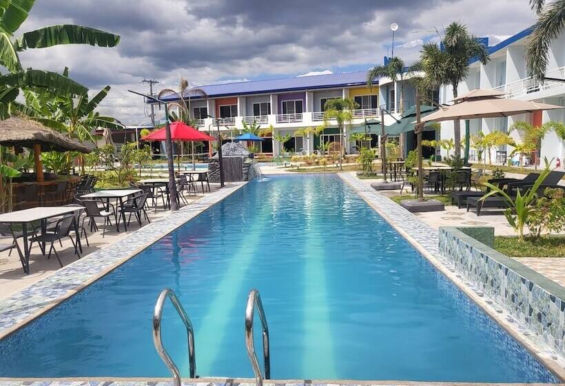 Blue Hotel And Resort