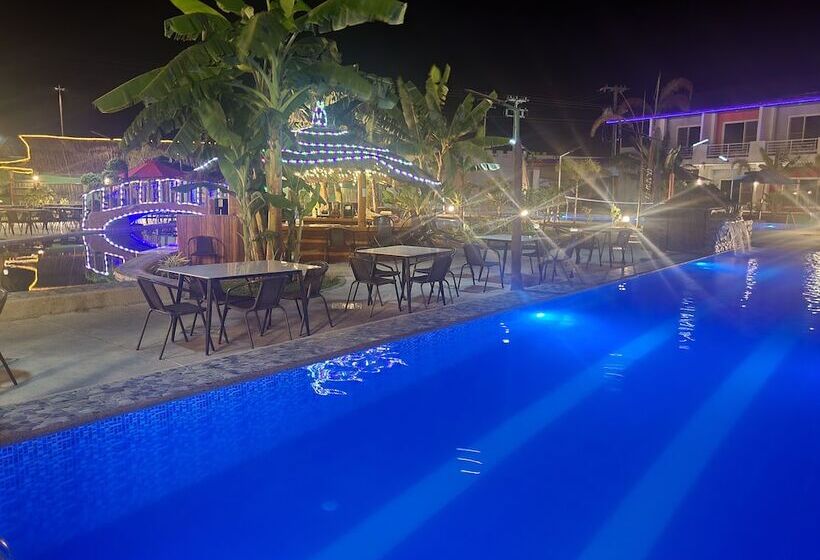 Blue Hotel And Resort