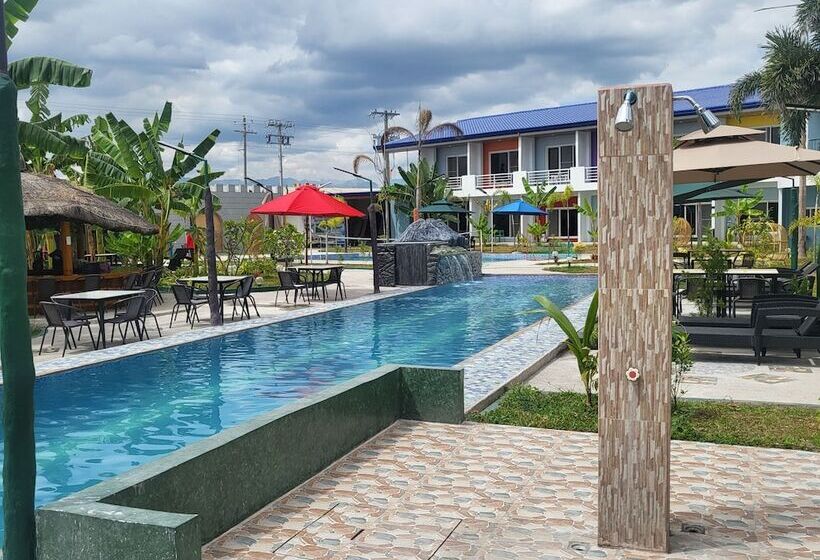 Blue Hotel And Resort