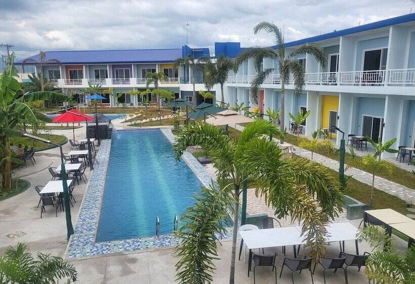 Blue Hotel And Resort