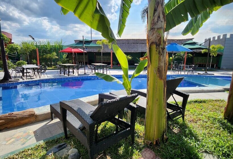 Blue Hotel And Resort