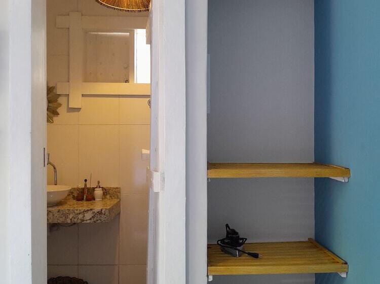 هتل Blue Ocean Flats