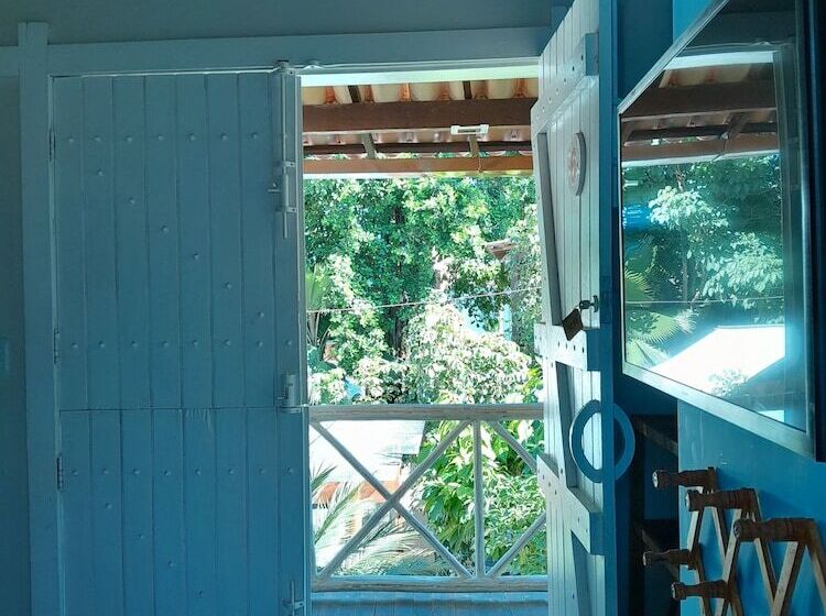 هتل Blue Ocean Flats