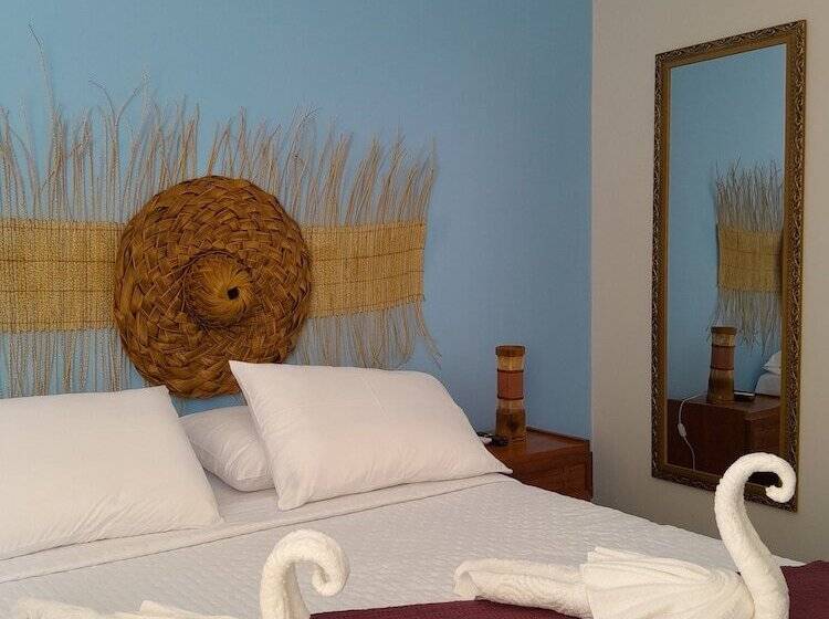 هتل Blue Ocean Flats