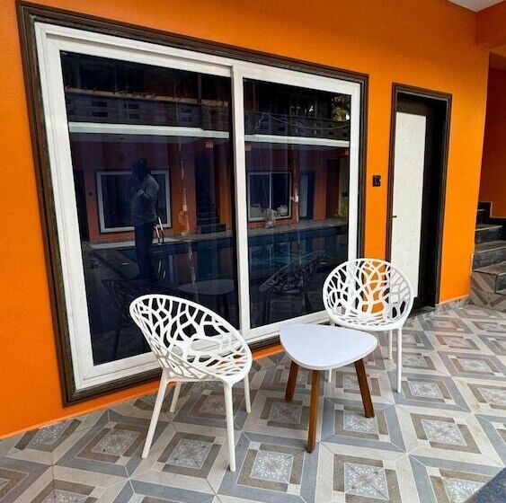 فندق Oziba Beach Resort